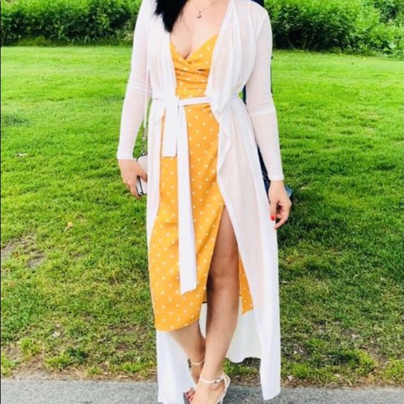 Yellow polka dot Dynamite dress - Picture 4 of 12